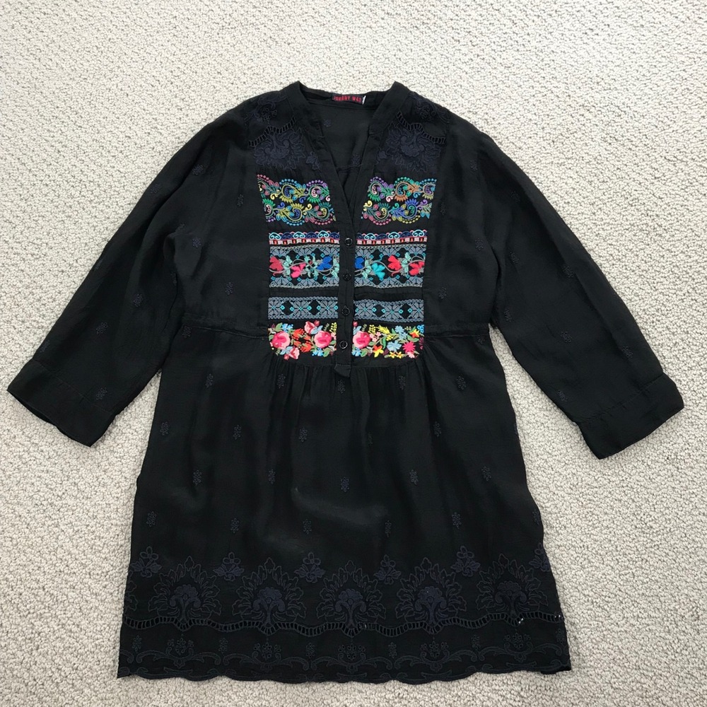 Johnny Was Black Embroidered Tunic Top Boho Floral Eyelet Blouse Small